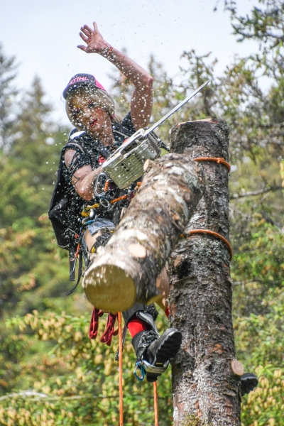 Nonbinary-Lumberjack-queen-in-drag-LGBTQ-Alaska