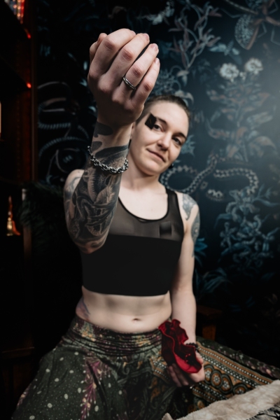 Queer-gender-nonconforming-person-LGBTQ-Ohio